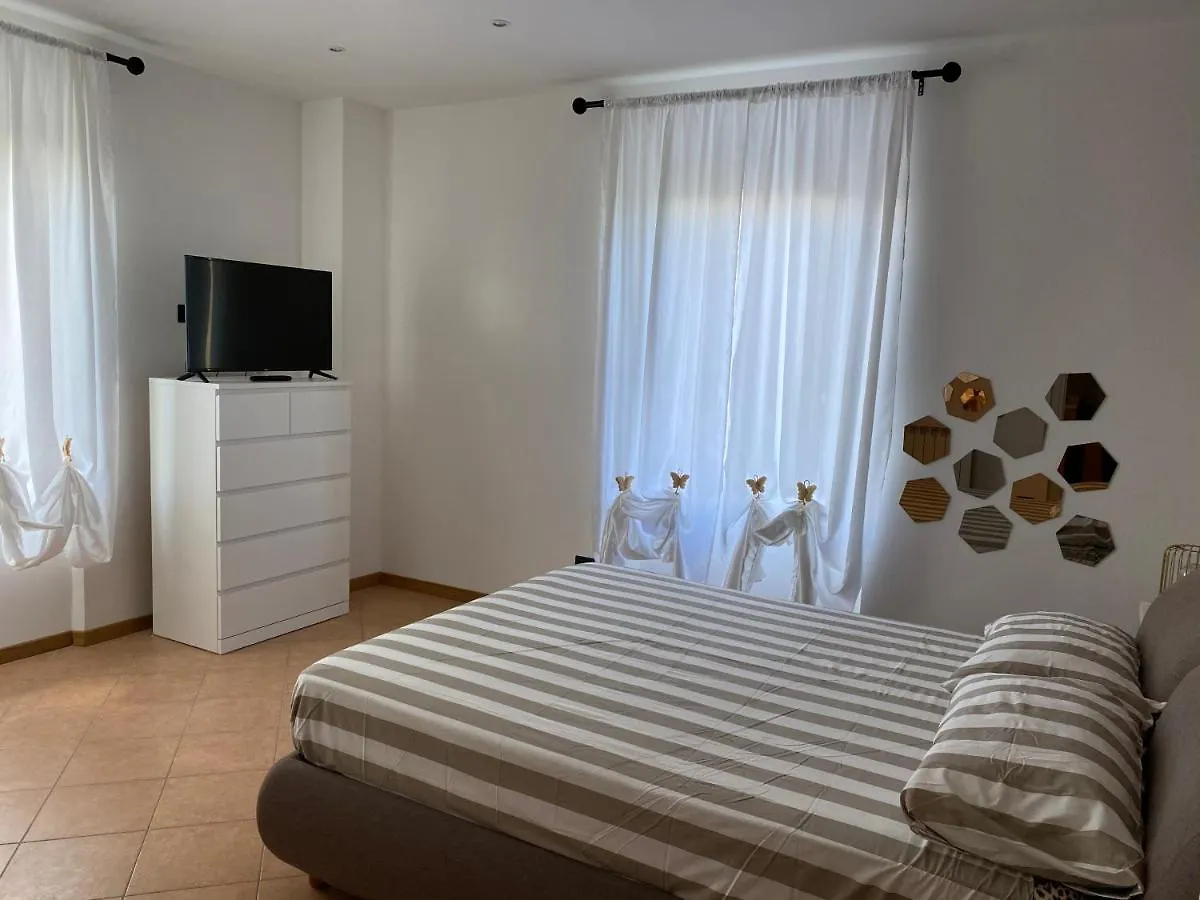 La Casa Comoda 1 Apartment Genoa
