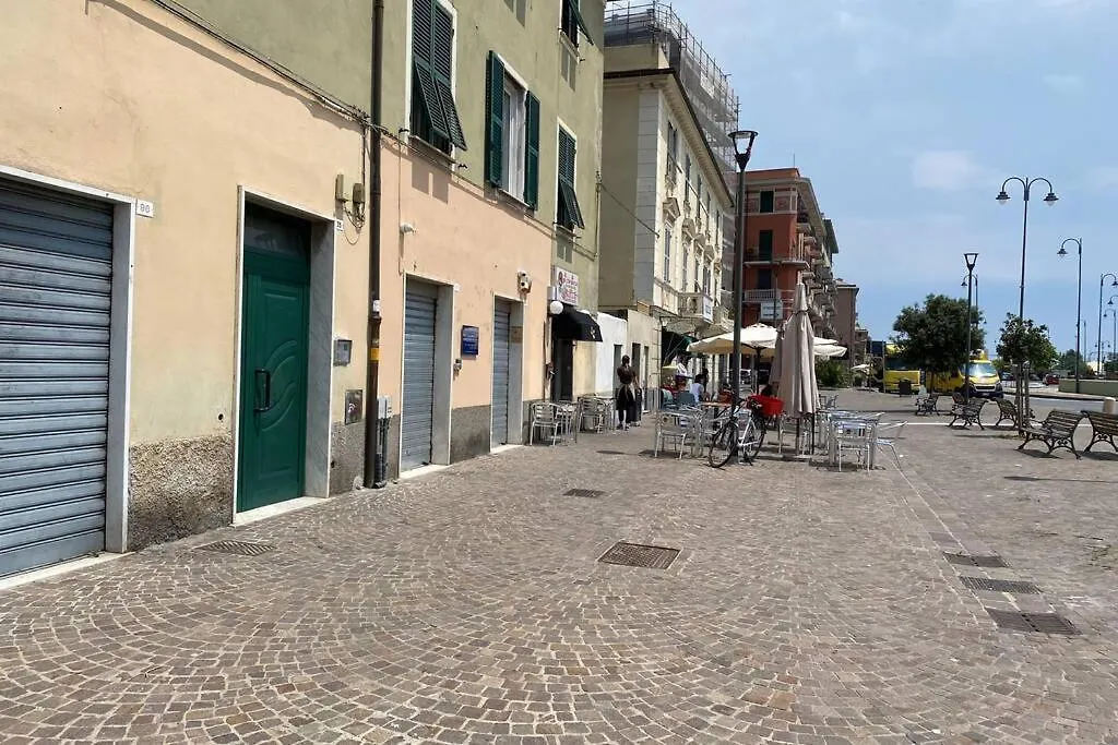 La Casa Comoda 1 Apartment Genoa Italy