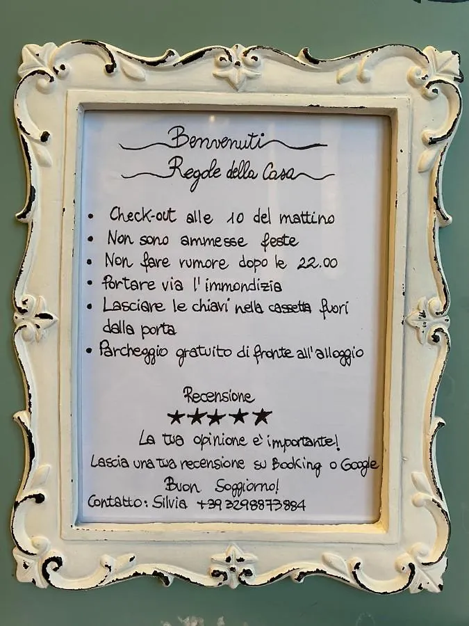 La Casa Comoda 1 Apartment Genoa